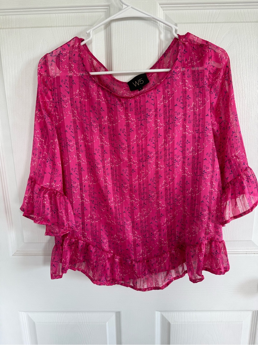 Anthropologie M Boho Blouse Top Pink Floral Metallic Ruffle Medium Fall Feminine